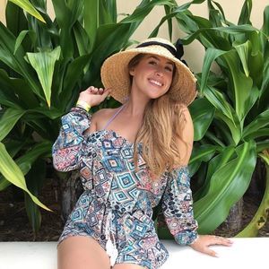 Meet your Posher, Raquel